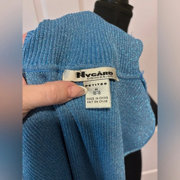 Vintage | Nygard Collection | Blue Sparkly Sleeveless Turtle Neck | Size M - Picture 6 of 10